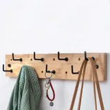 Porte manteau mural bois clair, vue 2